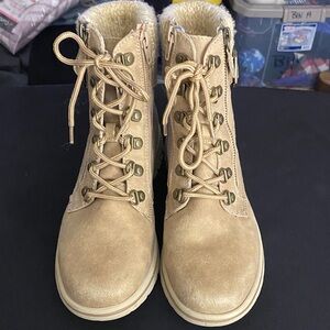 Cliffs by White Mountain Beige Lace-Up Boots Wo size 8.5 BUCKLE ZIPPER ACCENTS